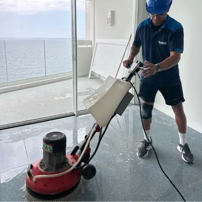 Técnico de limpieza de oficinas Cleanfy